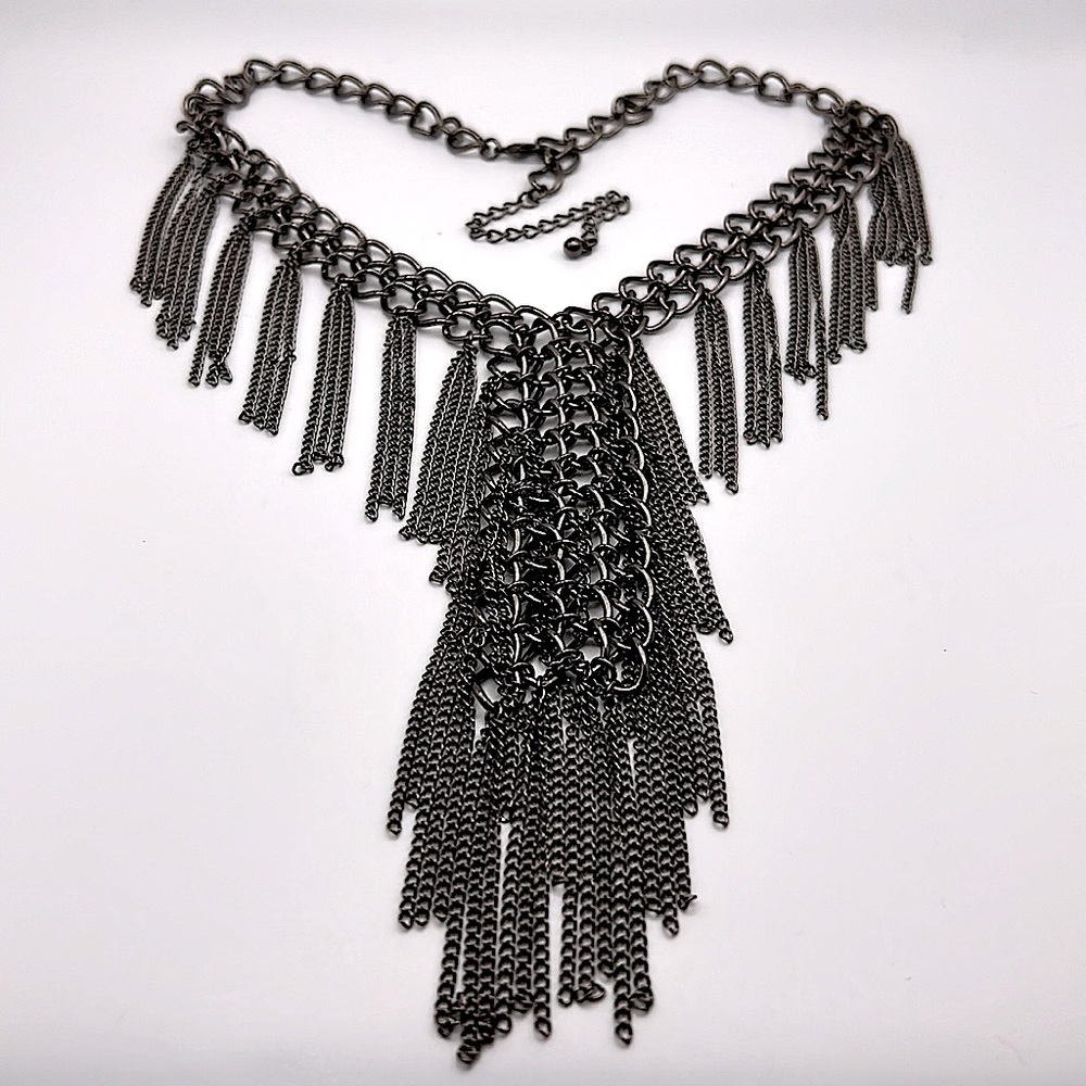 Gunmetal Grey Plated Link Chain Lariat Necklace With Chain Fringe Accents - NEW - Picture 3 of 3